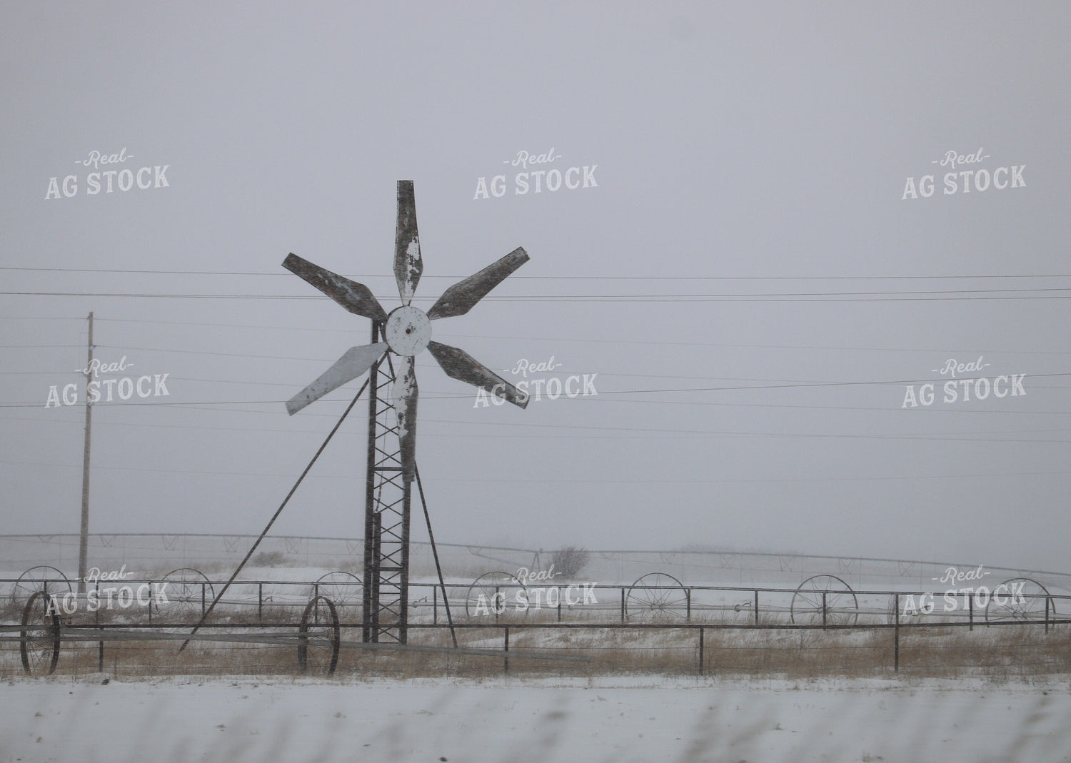 Snowy Windmill 102050