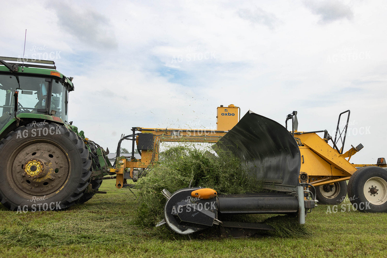 Merging Hay 152654