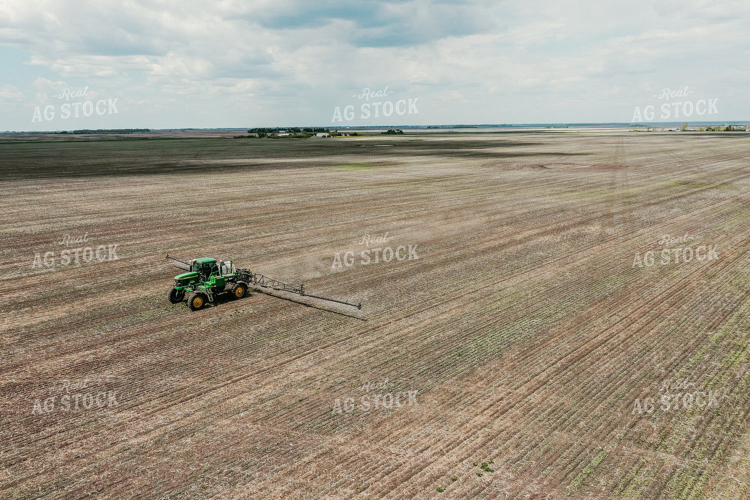 Sprayer Spraying Field 64224
