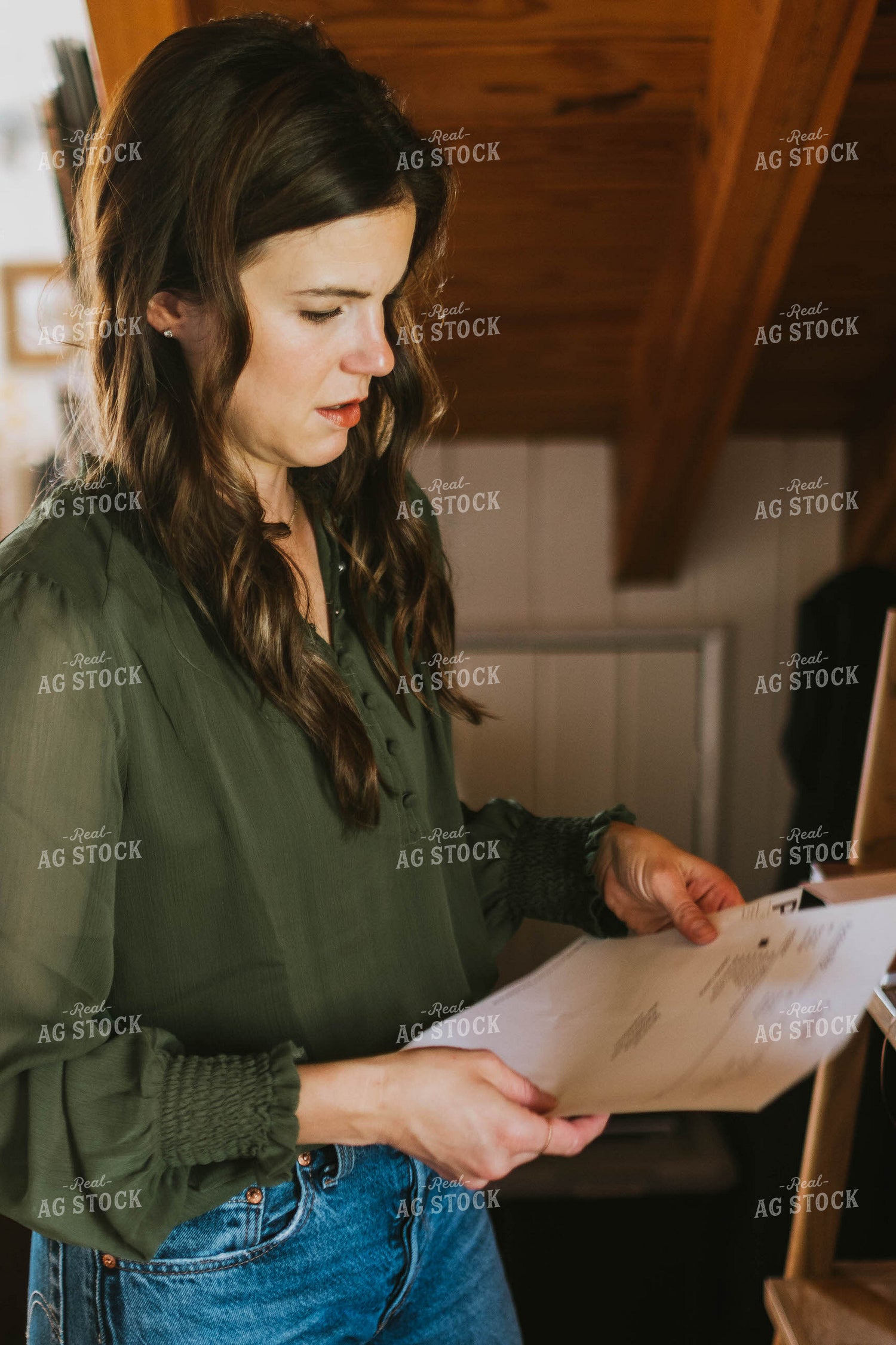 Female Farmer Working on Computer 8482