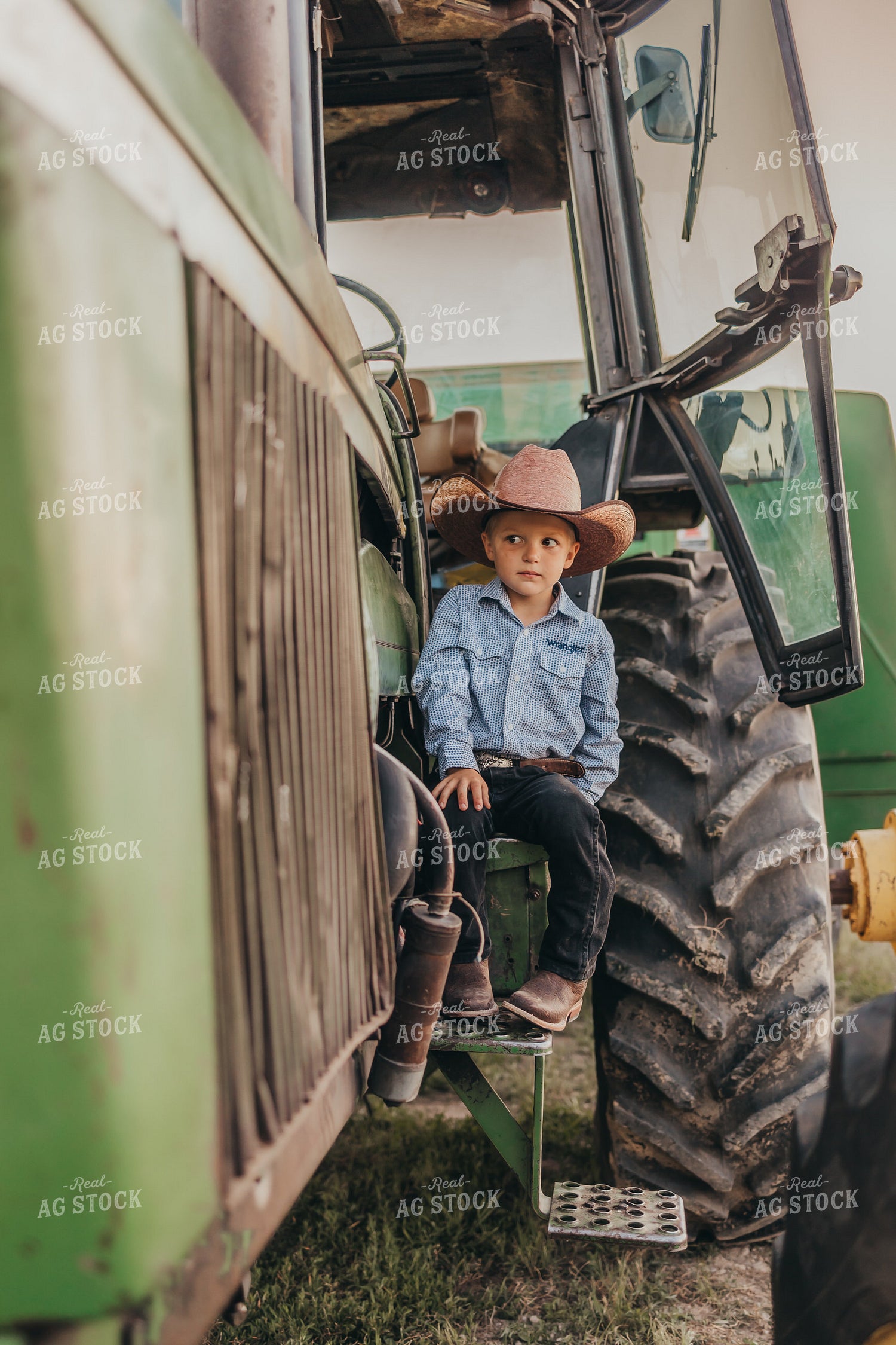 Farm Kid on Tractor Ladder 61144