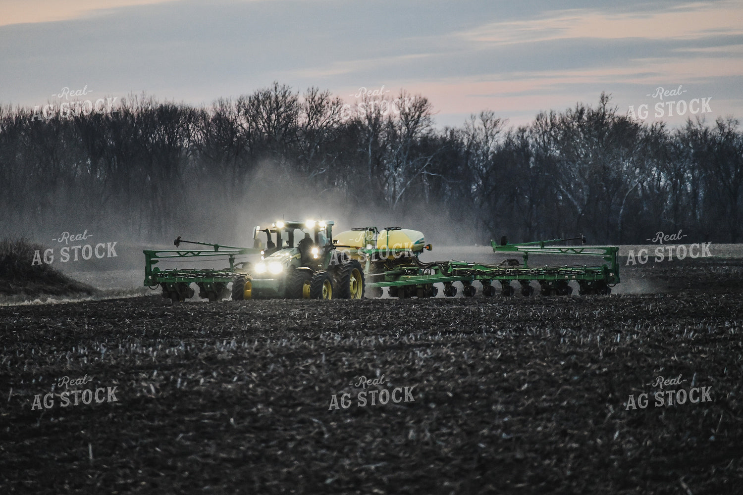 Planter in Field 86019