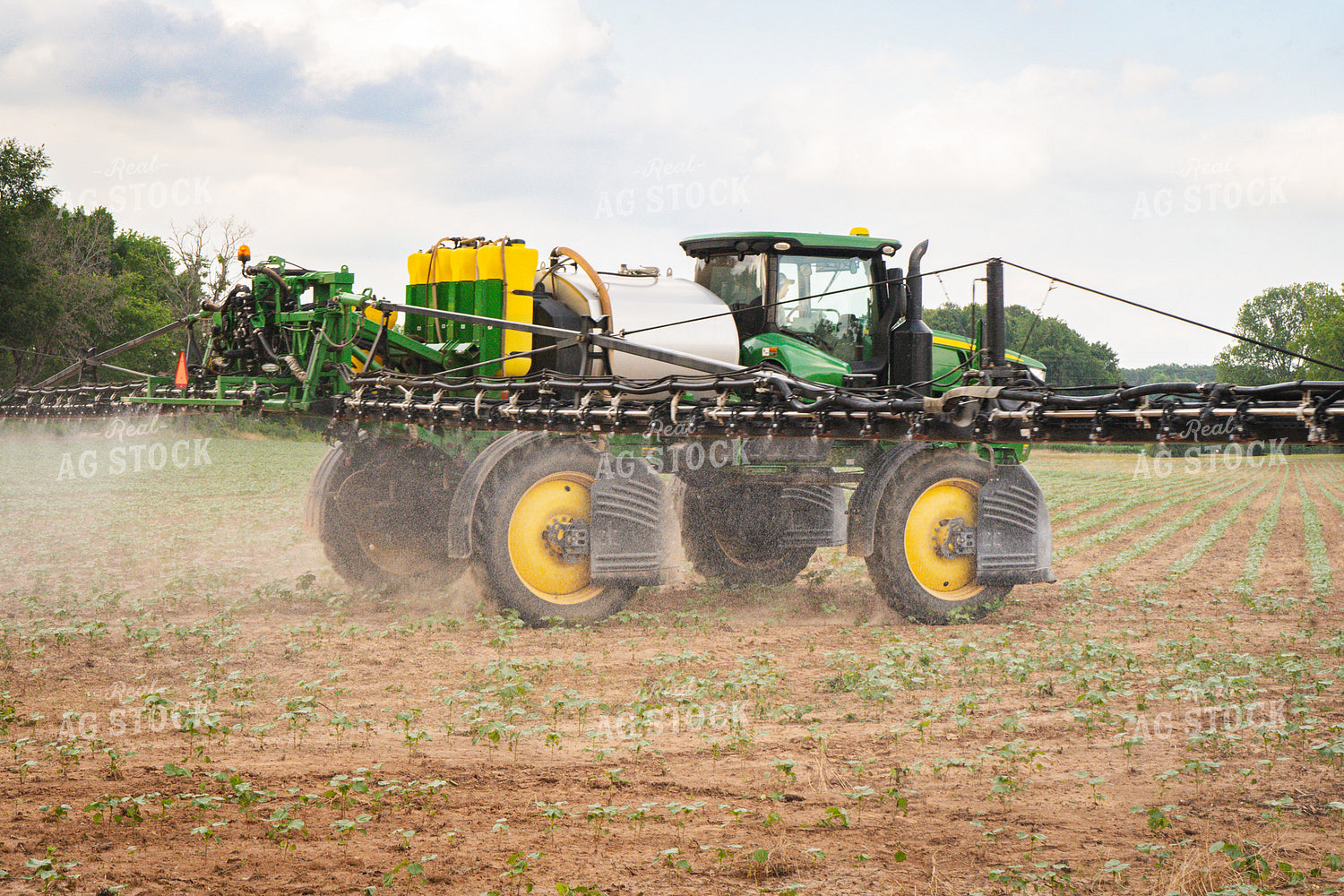 Spraying 128087