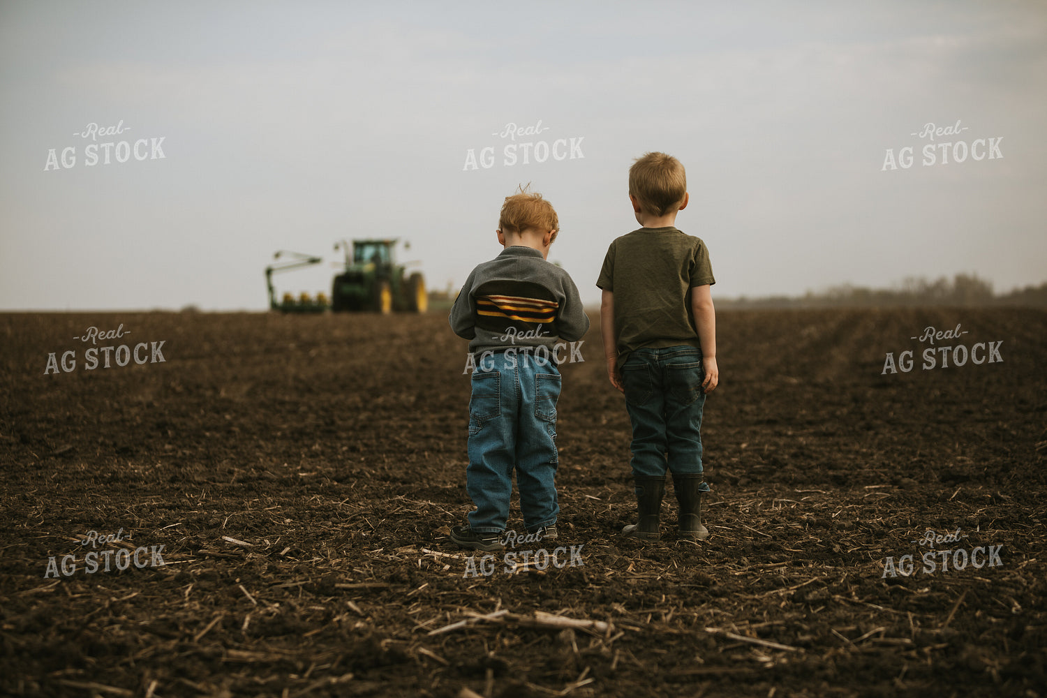 Farm Kids Watching Tractor and Planter 5458