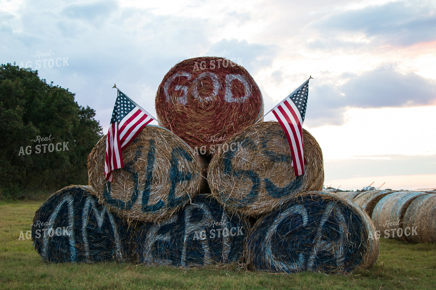 Patriotic Hay Bales 60060