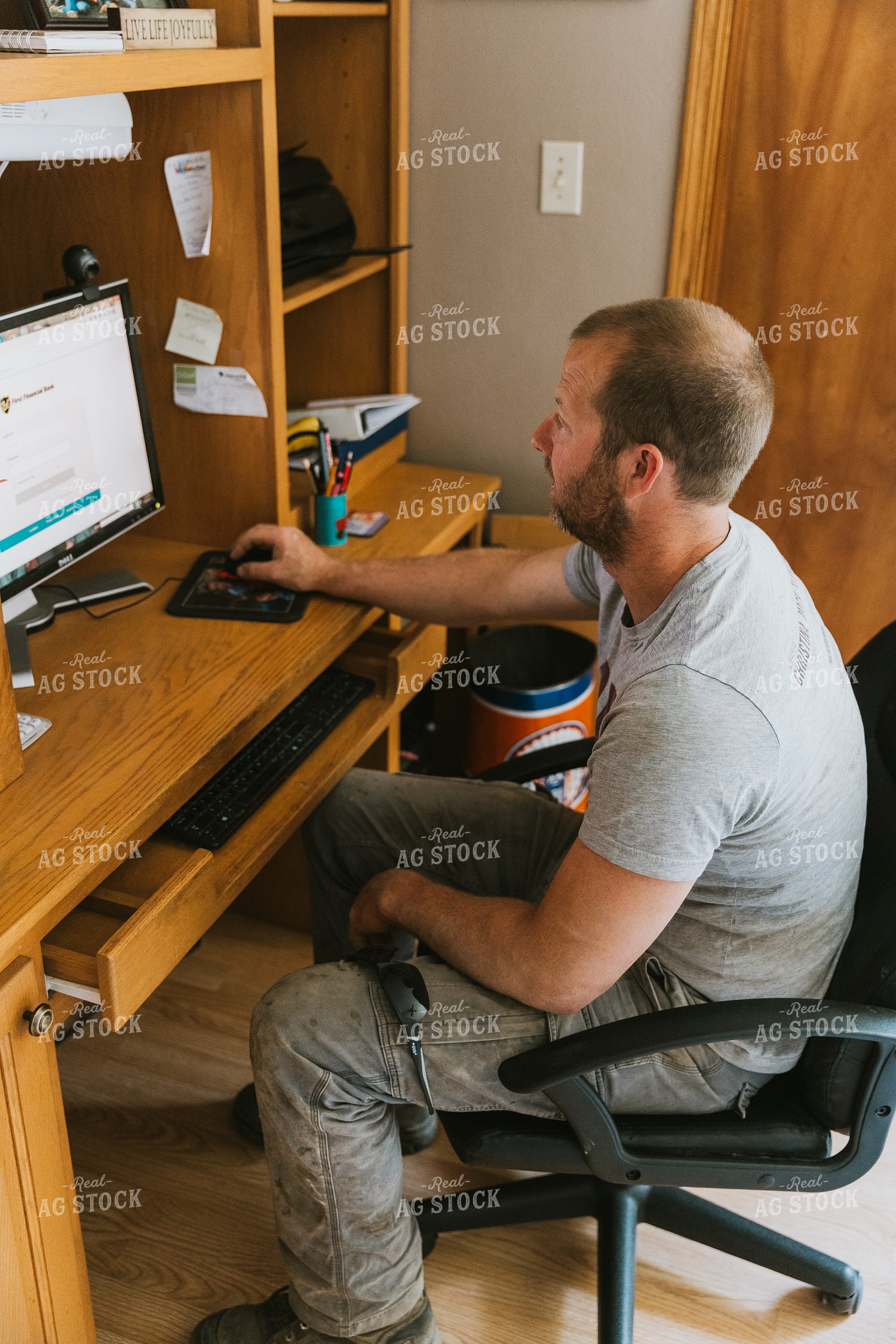 Farmer on Computer 8117