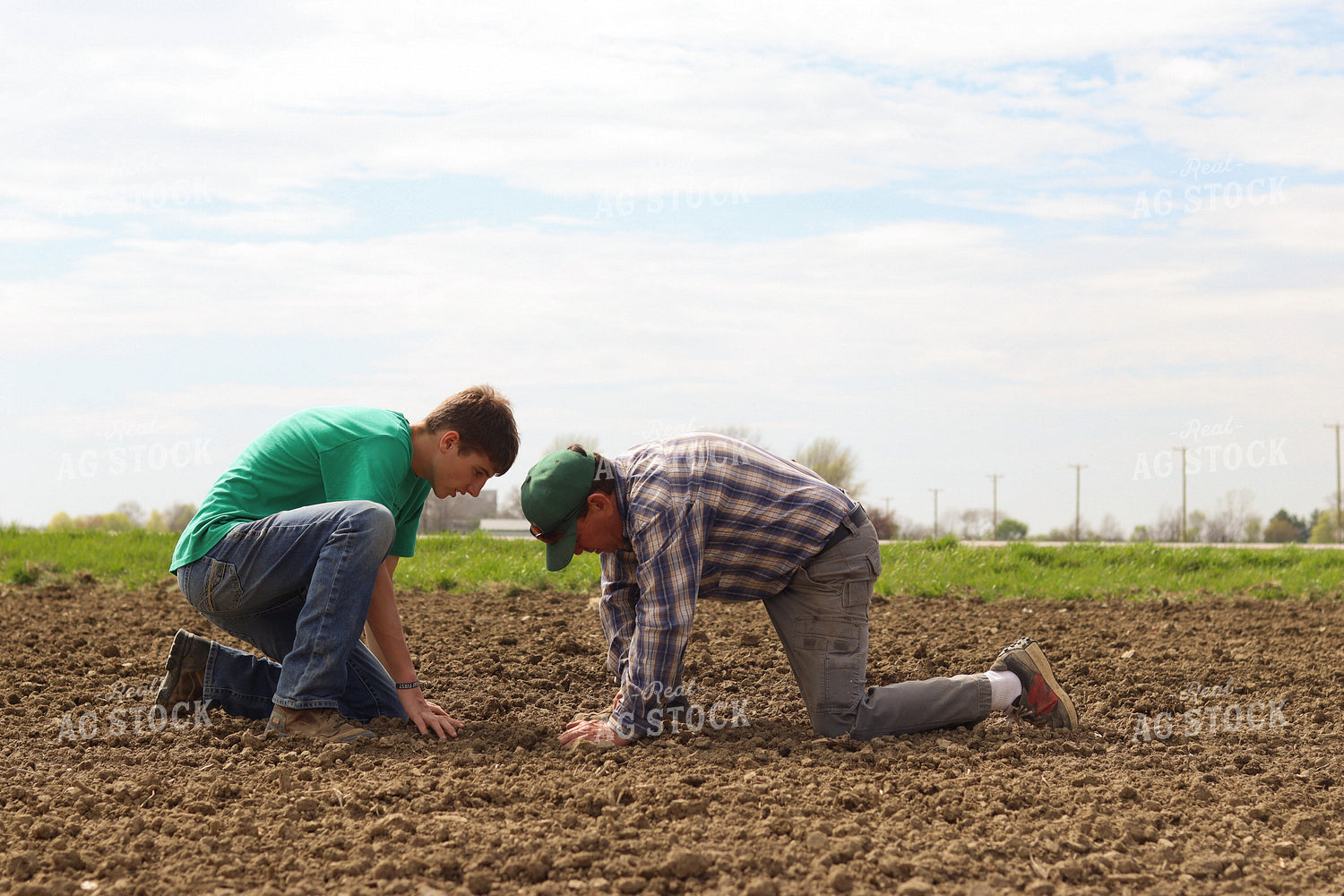Farmers Touching Soil 109063