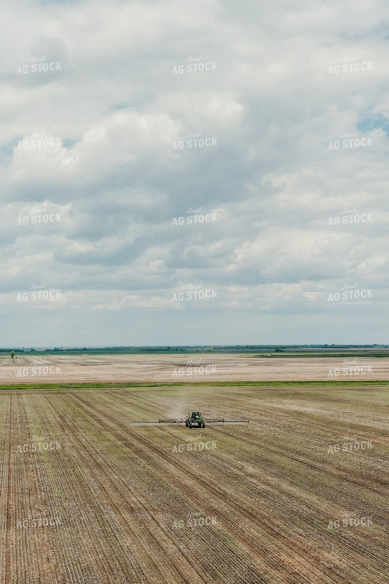 Sprayer Spraying Field 64222