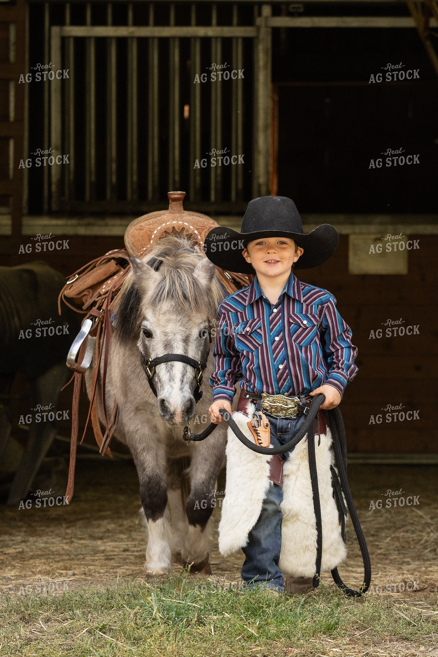 Ranch Kid with Pony 188164