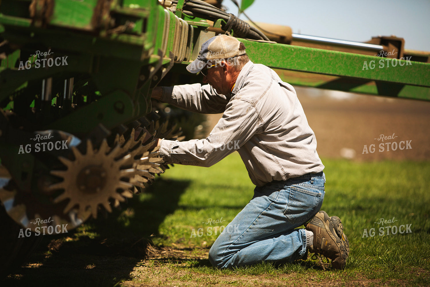Fixing Planter 9695