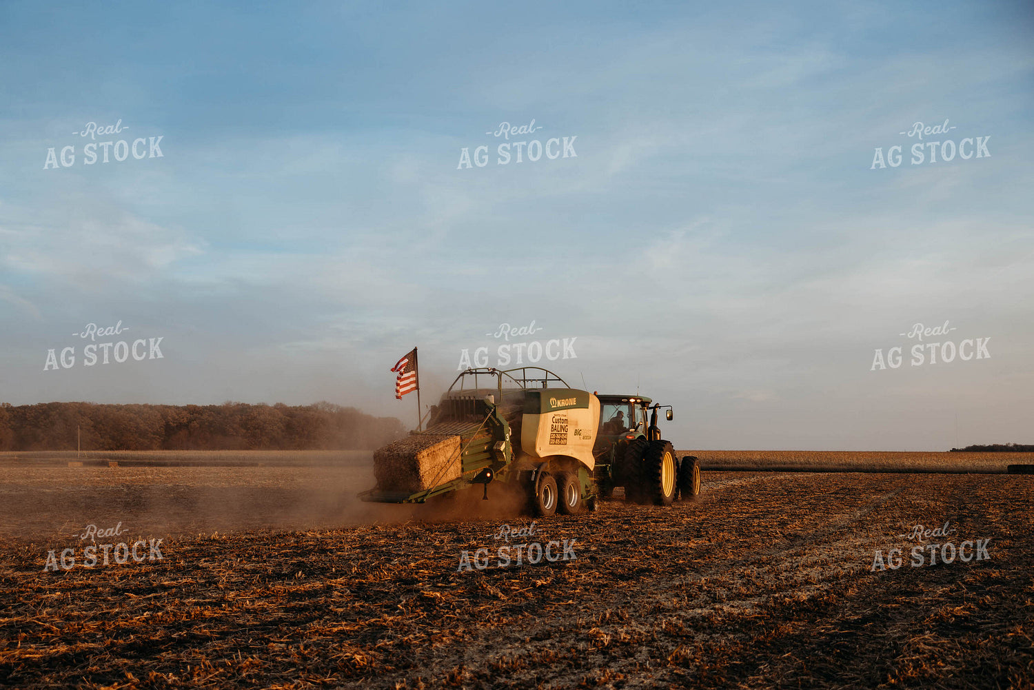 Baling Wheat Straw 152077