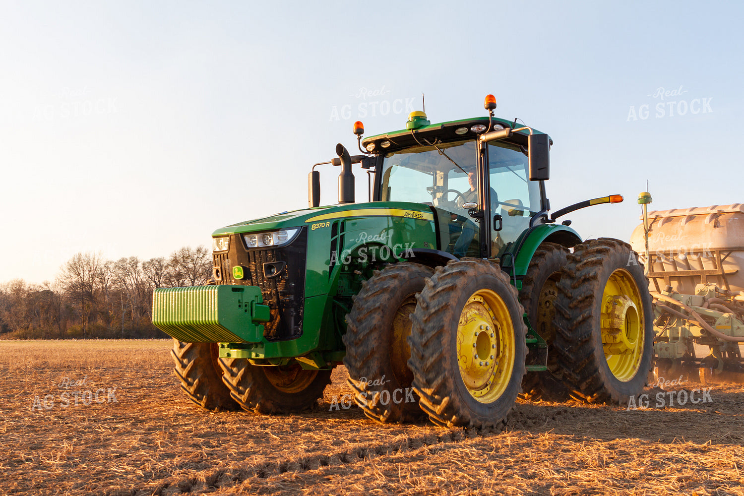 Tractor in Field 79020