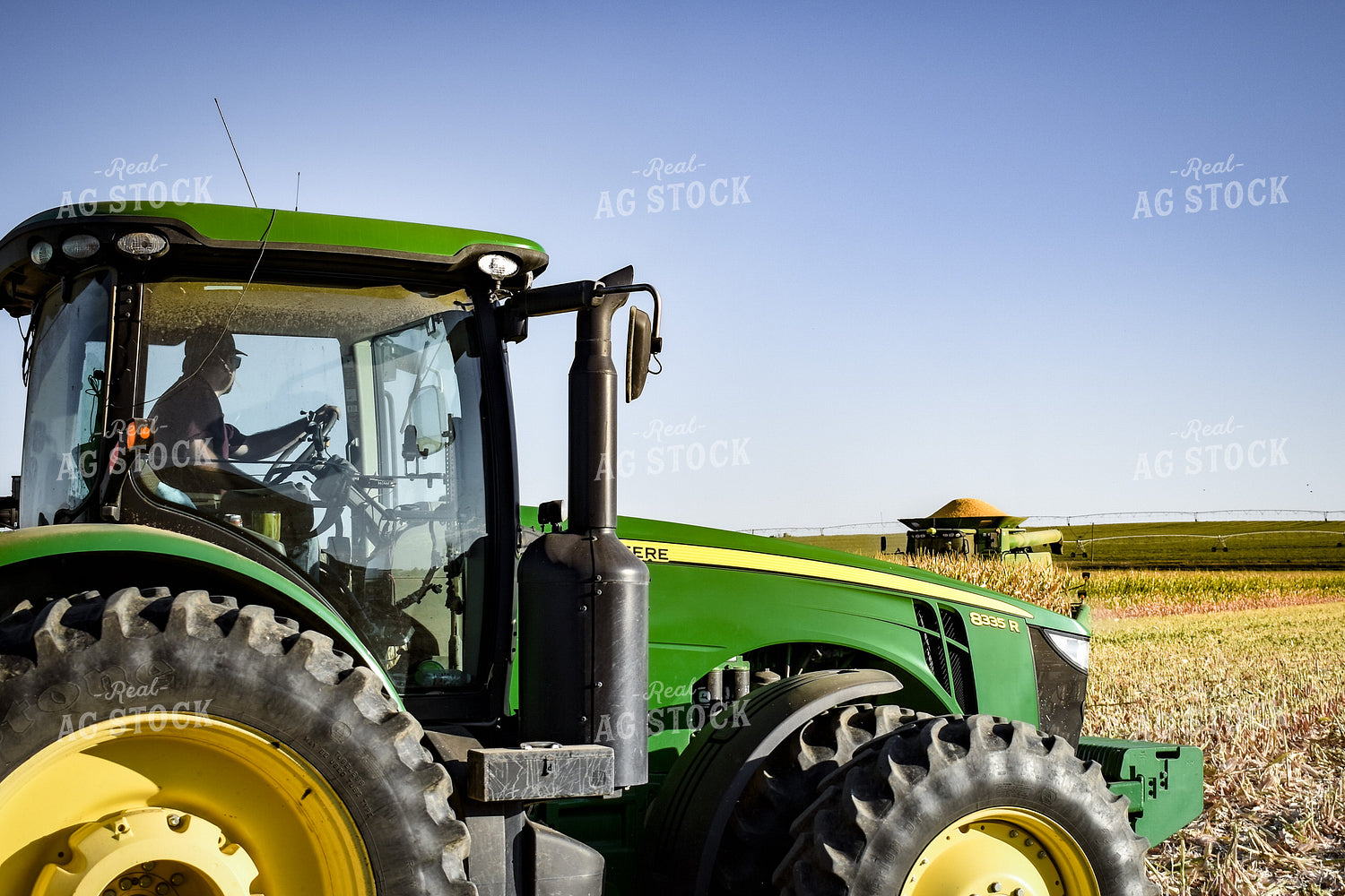 Grain Cart Driver in Tractor 56181