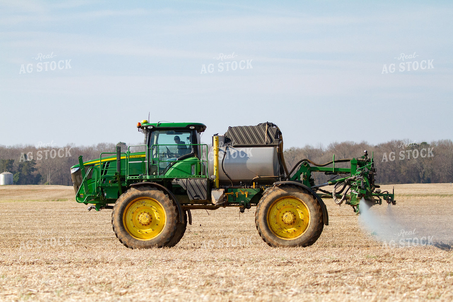 Sprayer in Field 79017