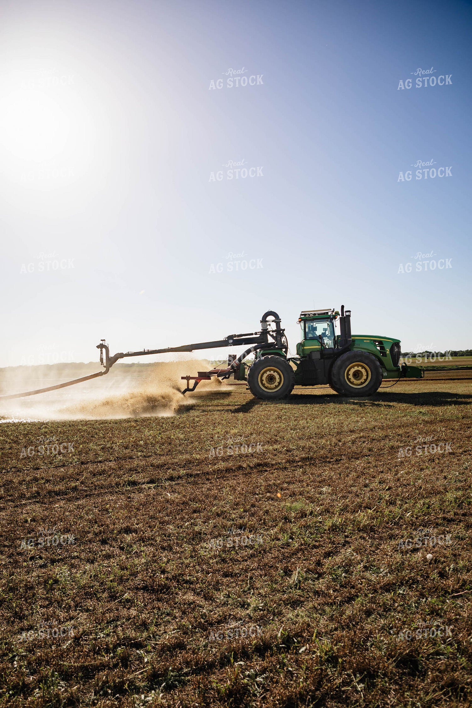 Spreading Manure 152512