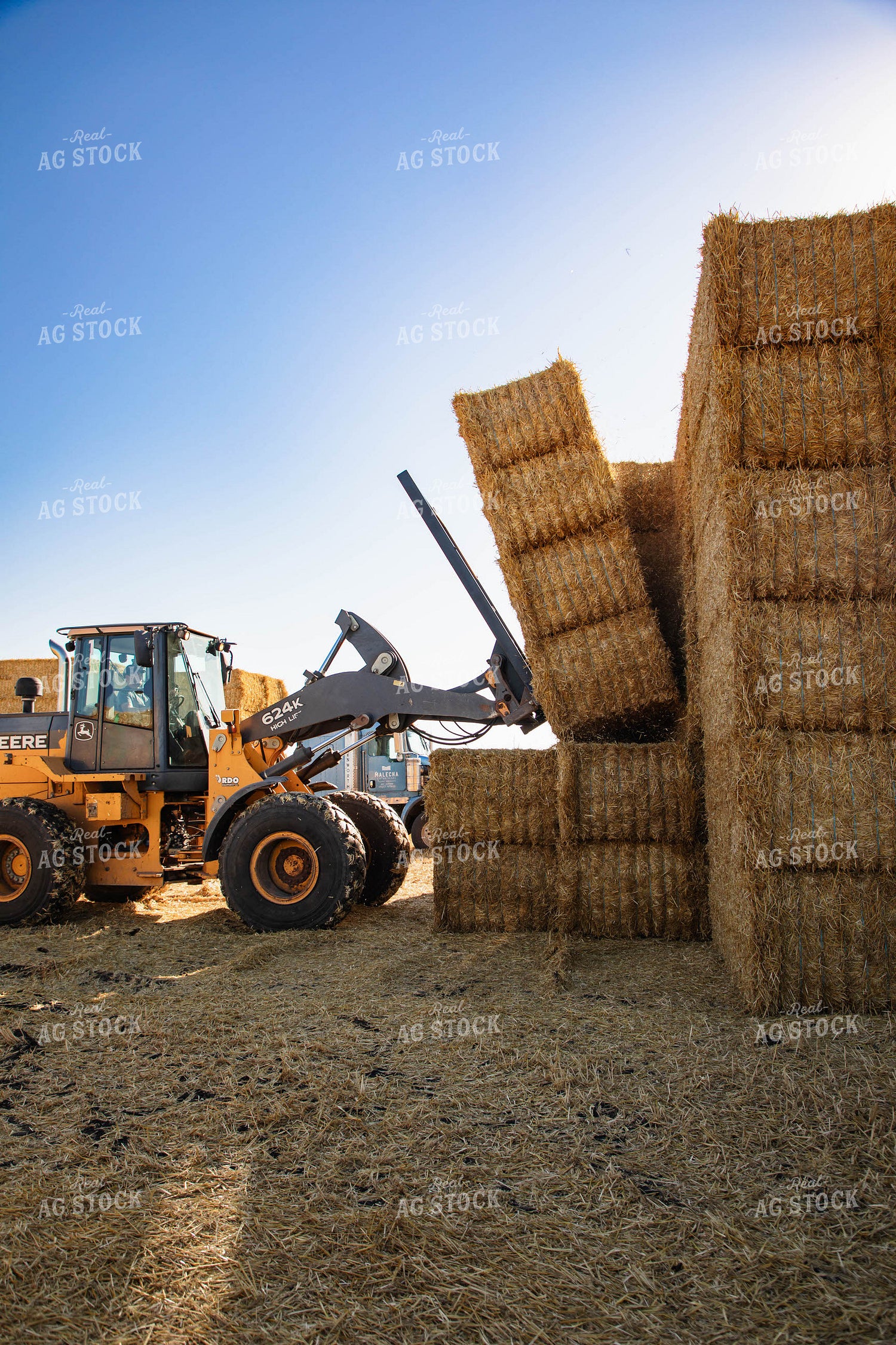 Stacking Wheat Straw Bales 152576