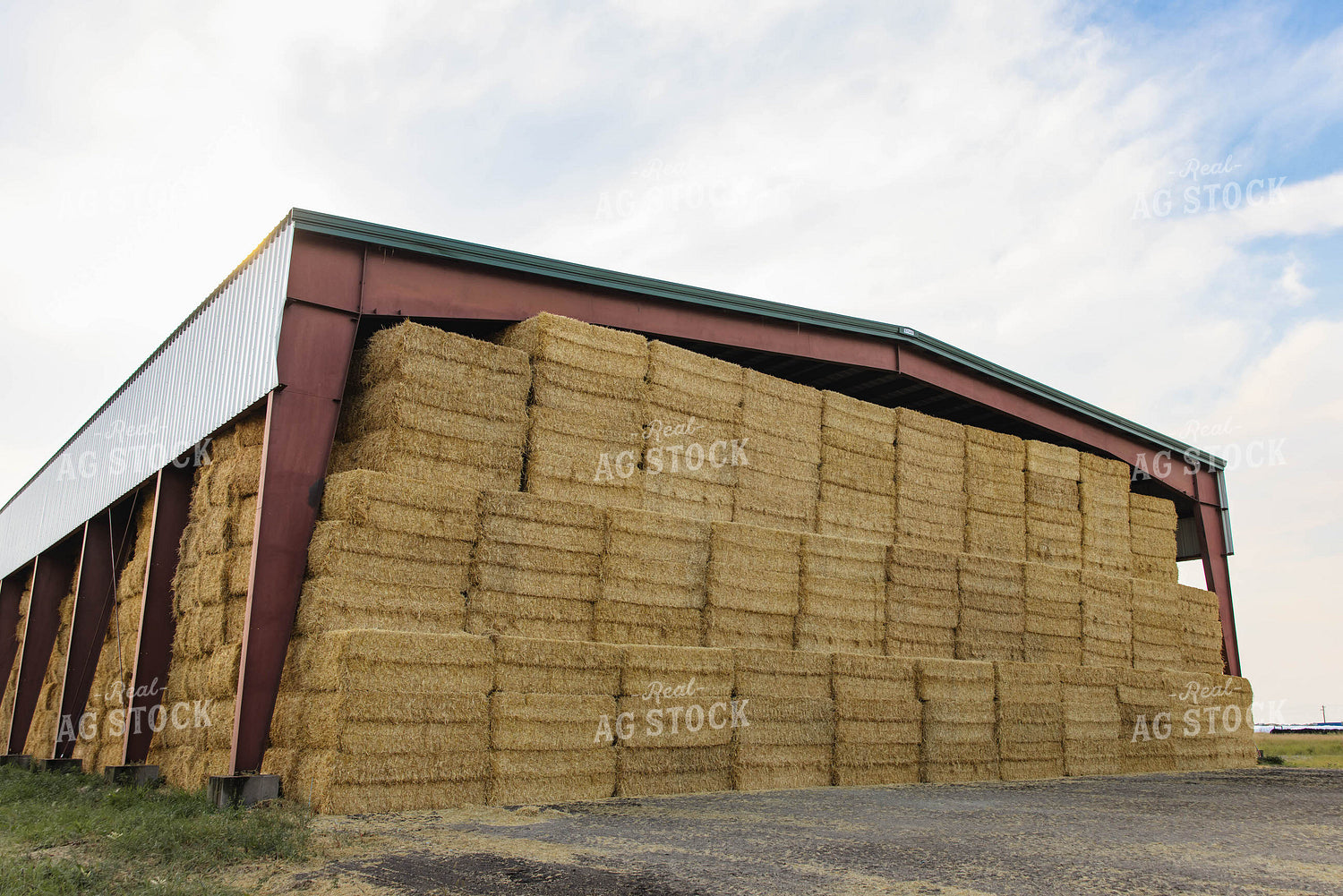 Wheat Straw Bale Storage 152612