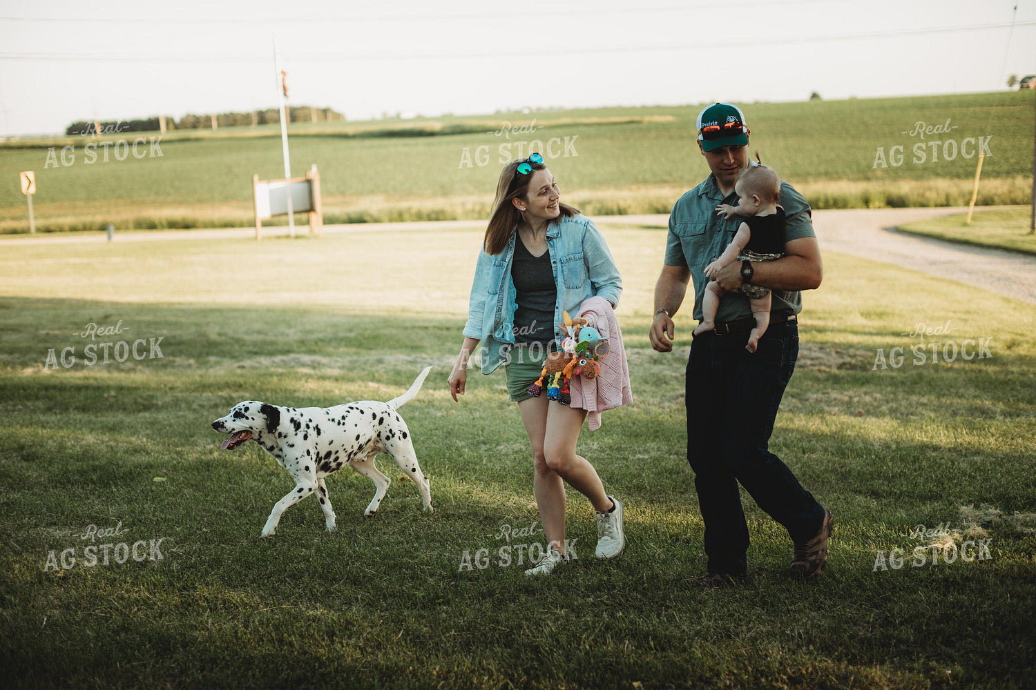 Farm Family and Farm Dog 5871