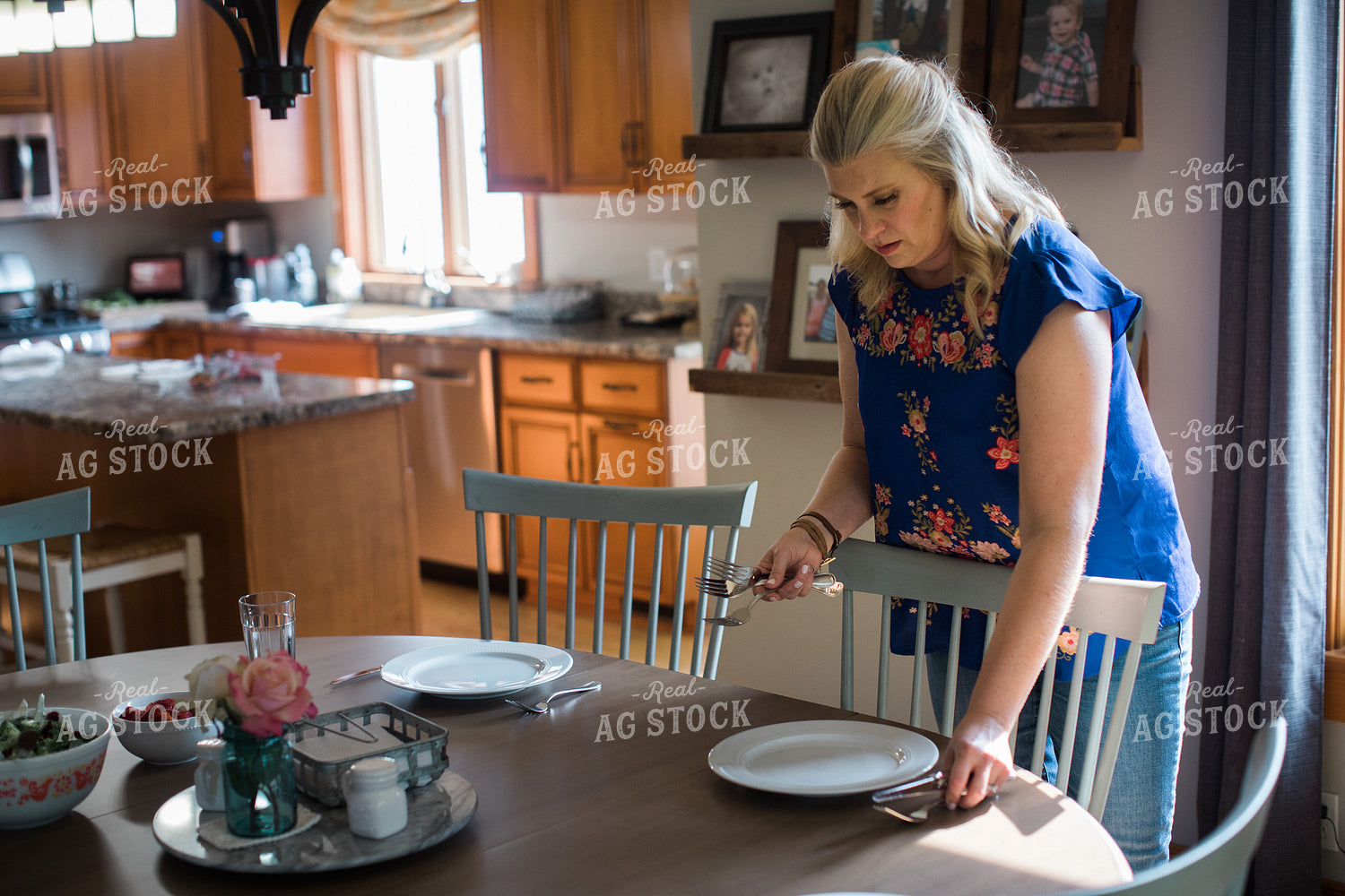 Farm Wife Setting Table for Meal 4409