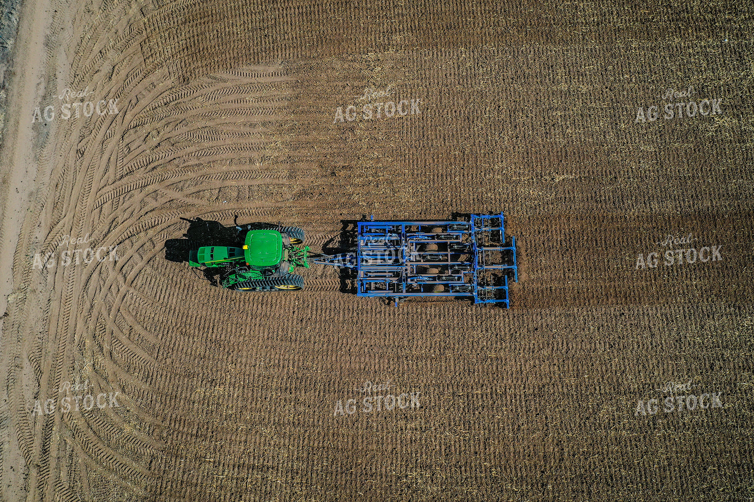 Tillage with a Disk Ripper 56002