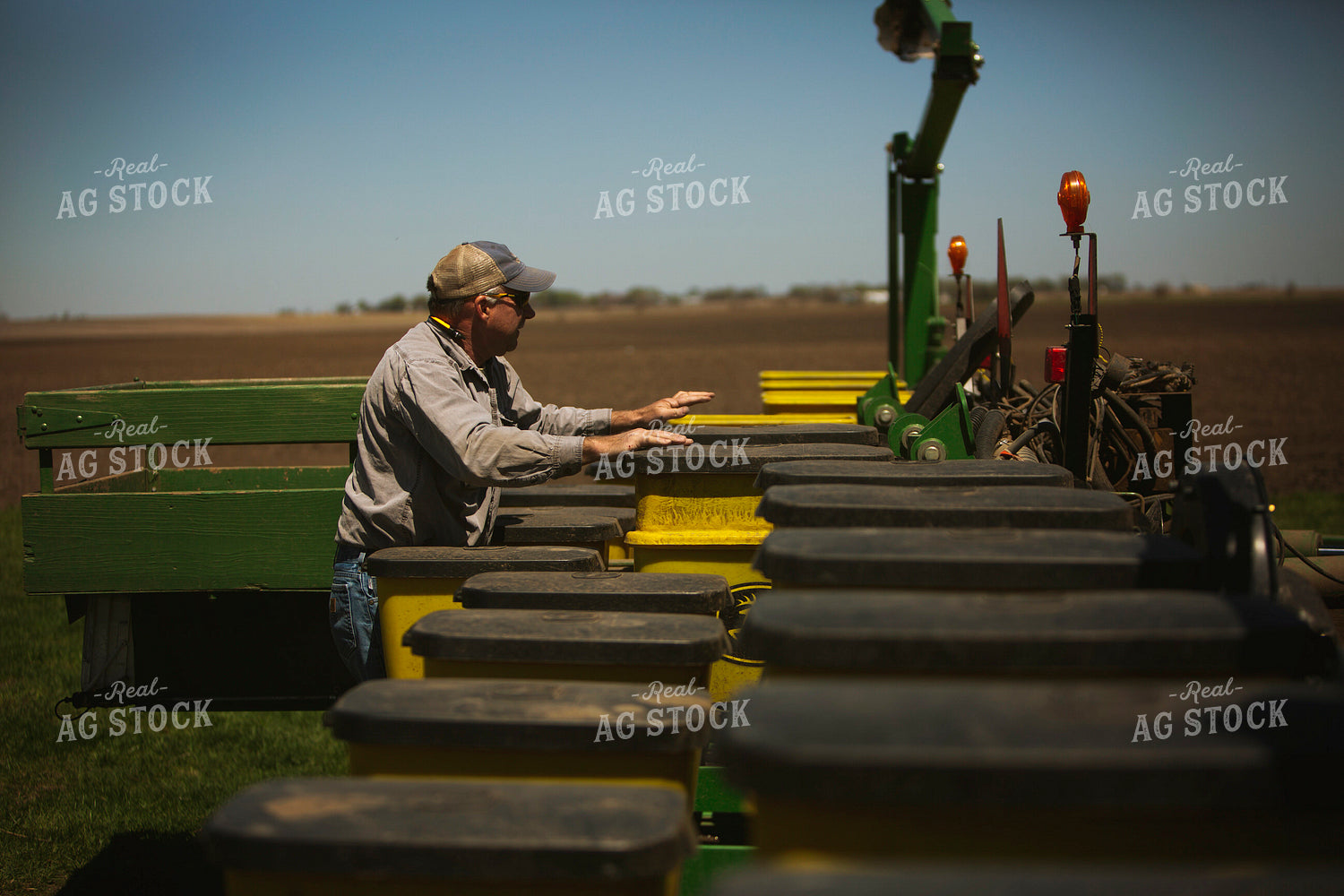 Farmer and Planter 6355