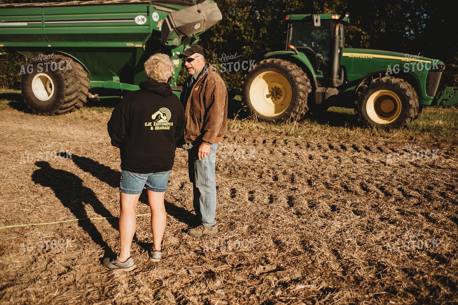 Farmers Talking in Soybean Field 5215