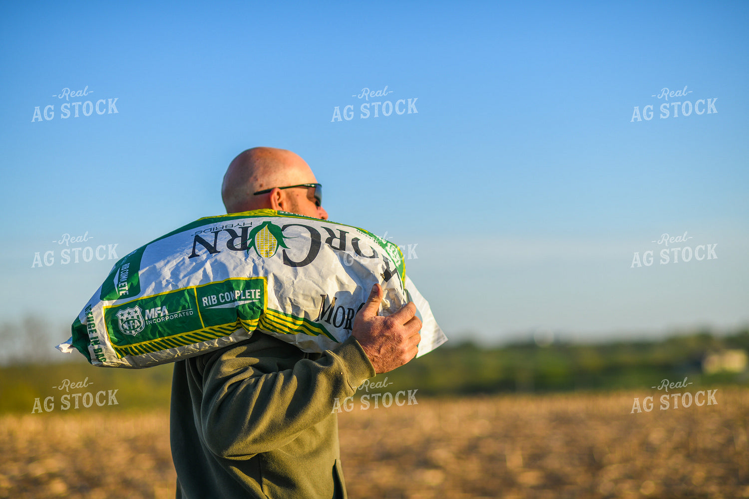 Hauling Seed Corn Bag 191036