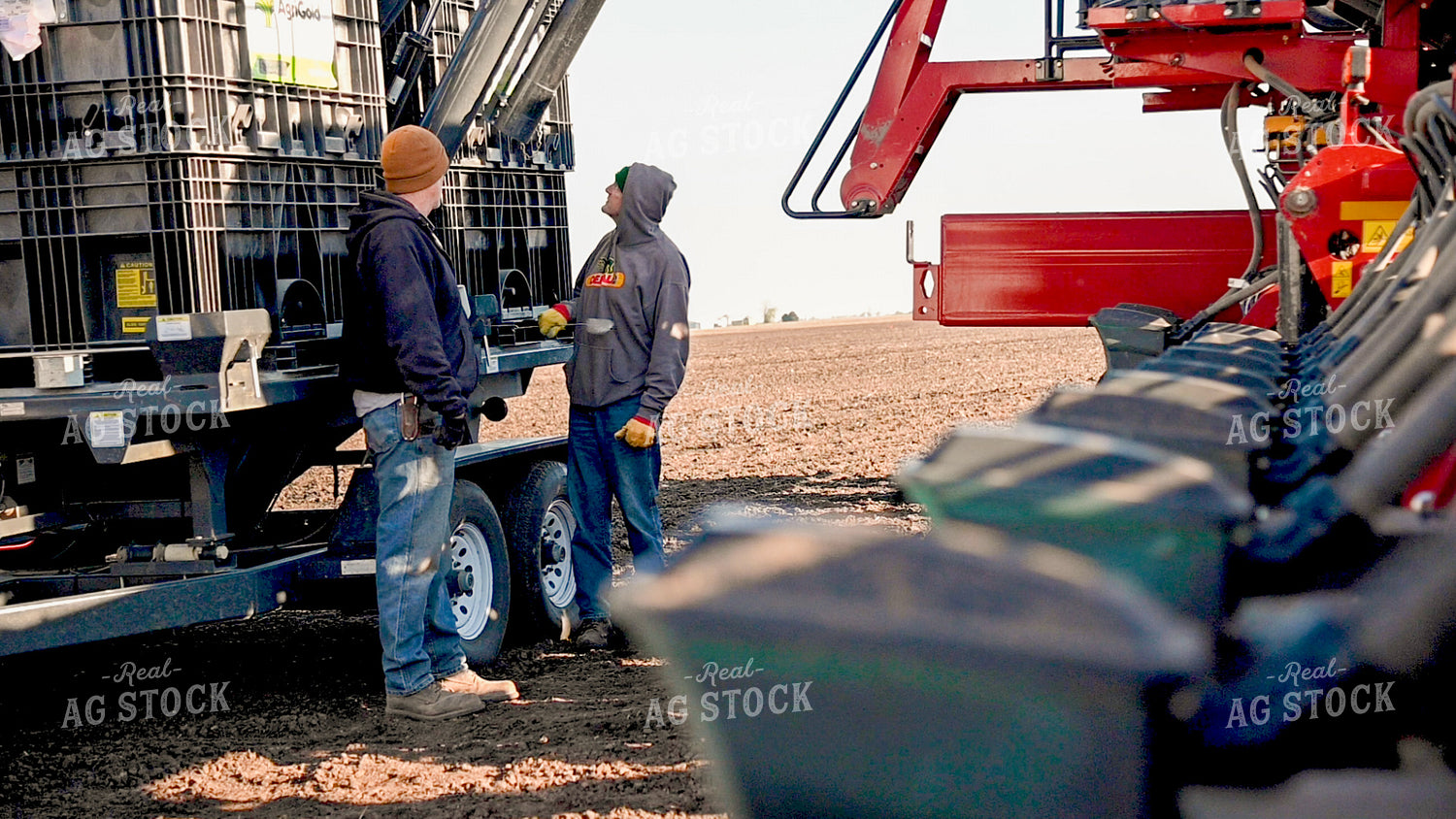 Farmers Chatting by the Planter 25206