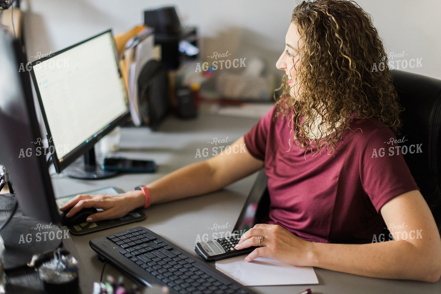 Female Farmer on Computer 8092