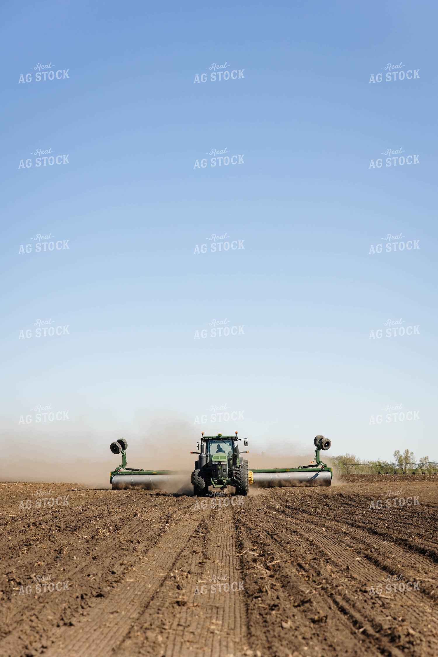 Rolling Ground 152824