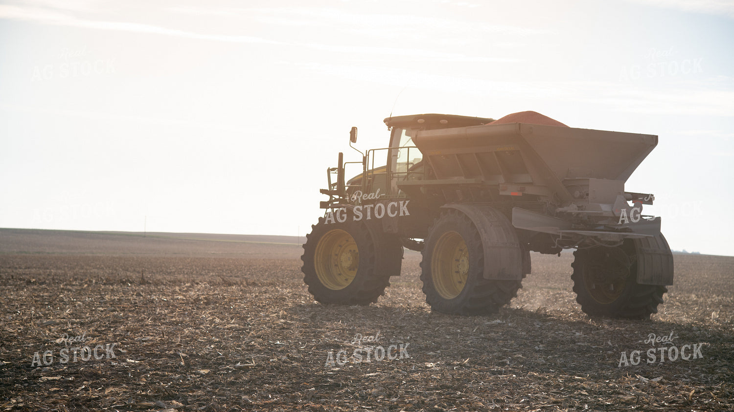 Spreading Dry Fertilizer 26125