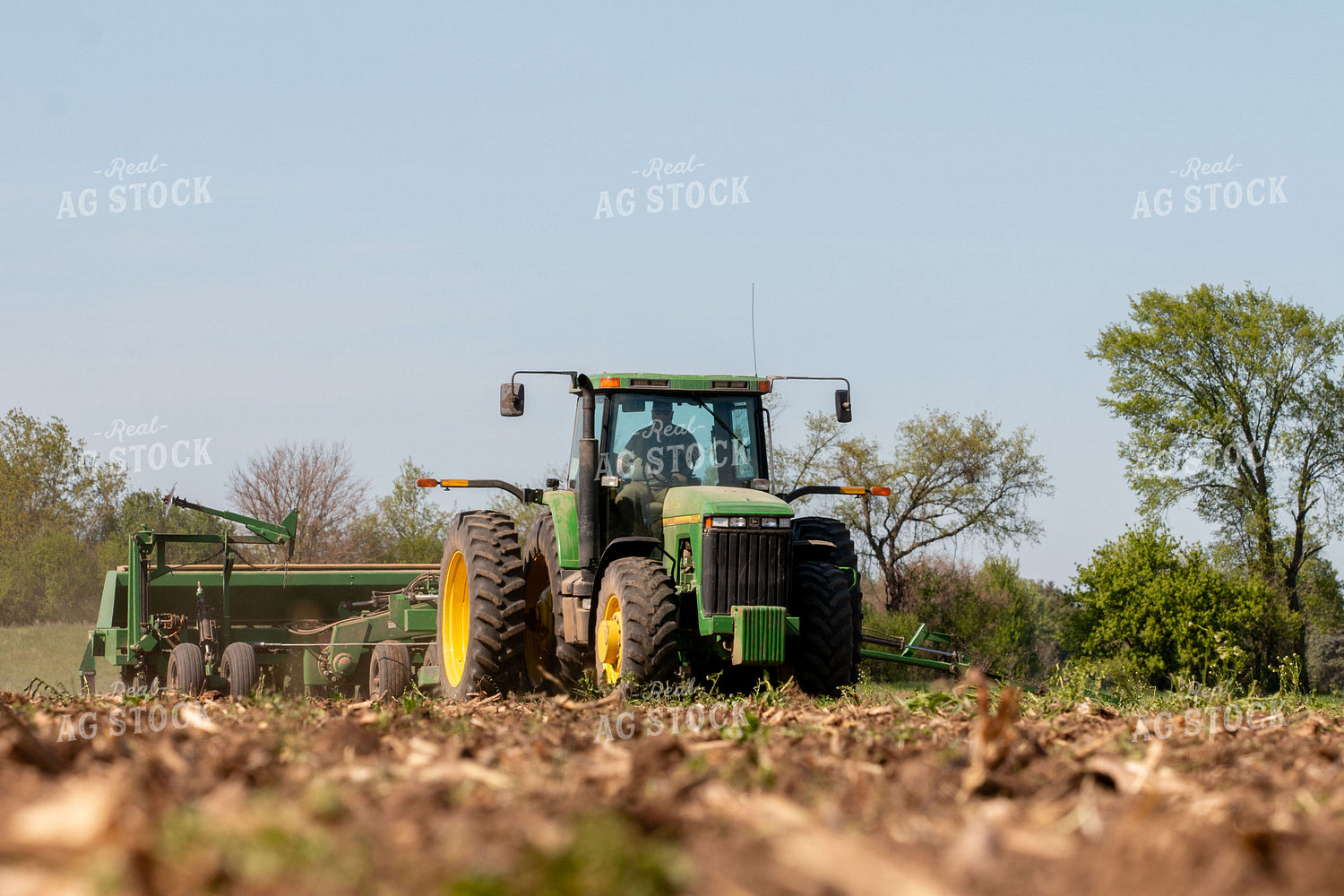 Drilling Wheat 157139