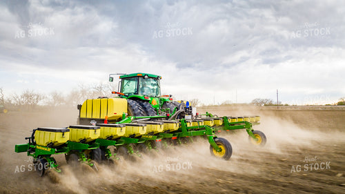 Tractor Plants Field 56624