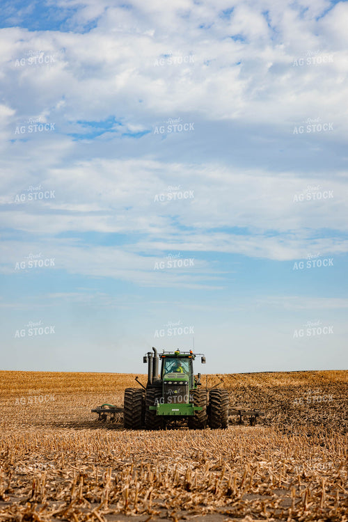 Injecting Manure 152319