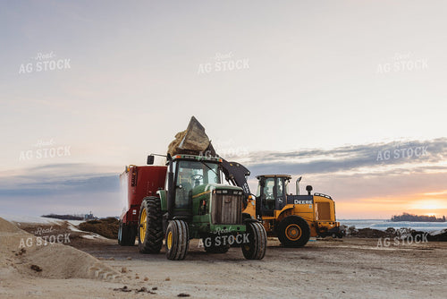 Loading Feed Ration 152238