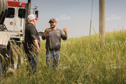 Applicators Talking by Field 8025