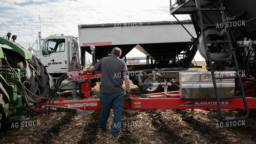 Loading Dry Fertilizer 26158