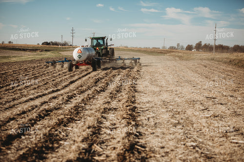 Applying Anhydrous Ammonia in Field 3579