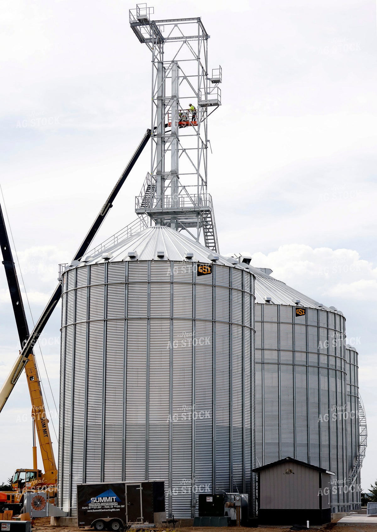 Construction at Grain Bin Site 141744