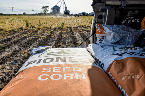 Pioneer Seed Corn Bag 84025