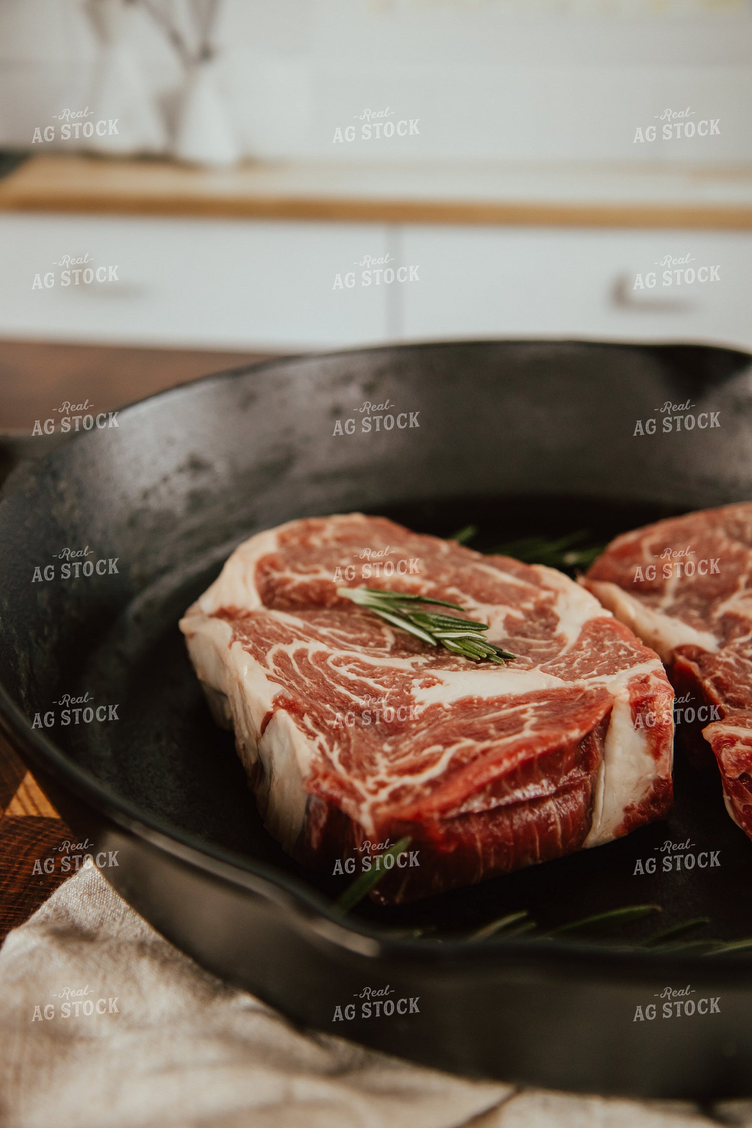 Ribeye Steak 67990