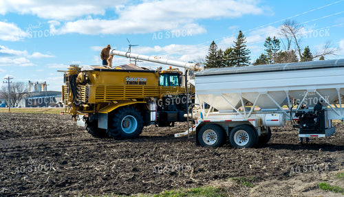 Loading Dry Fertilizer 154069
