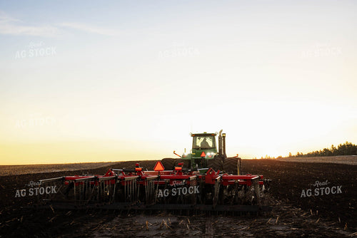 Chisel Plowing 152374
