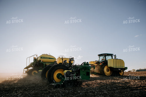 Tractor Planting Field 77251