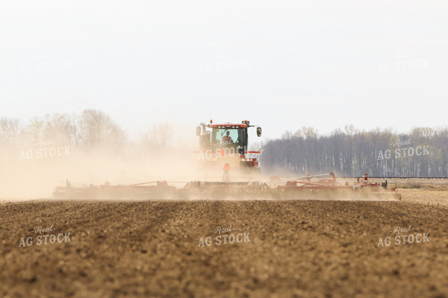 Field Cultivator in Field 109075