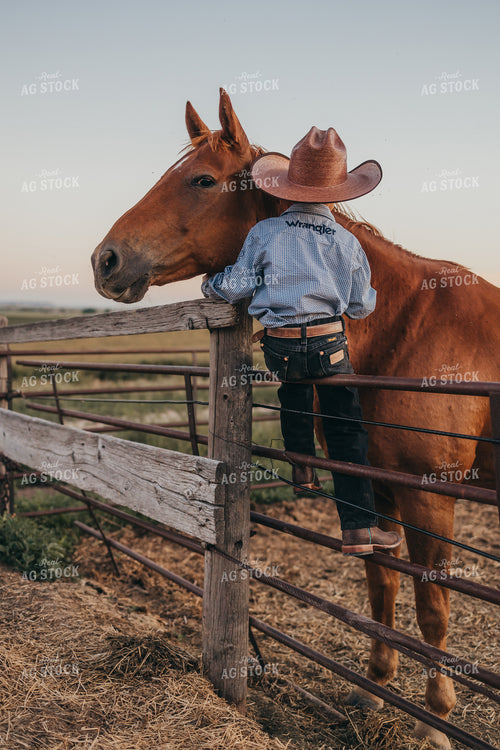 Ranch Kid with Horse 61136