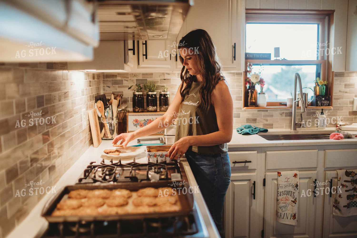 Farm Mom Making Cookies 5591