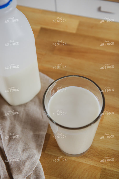 Milk 67858
