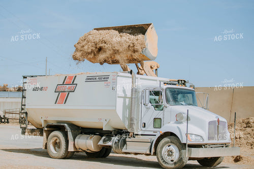 Feed Mixer being Loaded 77206