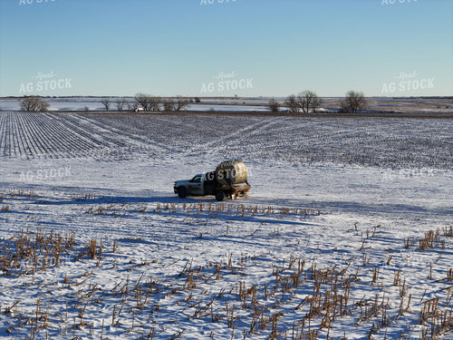 Round Bale on Bale Bed Truck 239457